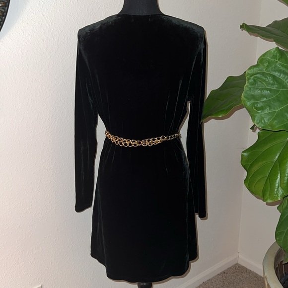 Banana Republic Women’s Black Velvet Pullover Dress Size Large - Picture 8 of 16